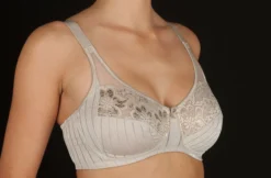 Reggiseno Senza Ferretto In Pizzo E Tulle Coppa C Selene Art. Scarlet -INTIMO OUTLET Saldi scarlett tierra 17w0162 web